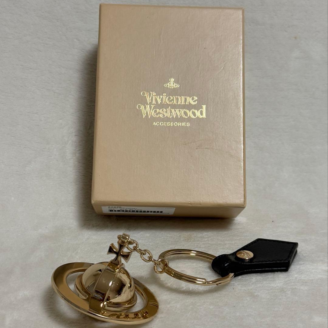 ヴィヴィアン★キーホルダー★オーブ★ゴールド×黒系★美品★箱付き