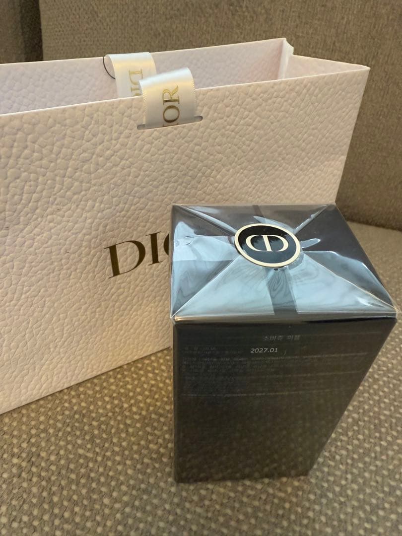 定価18,370円⭐︎Dior Sauvage ソヴァージュ パルファン 60ml