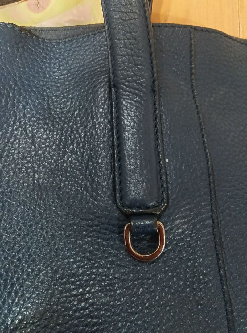 TOD'S ペーパーバッグ　ネイビー レザー トートバッグ