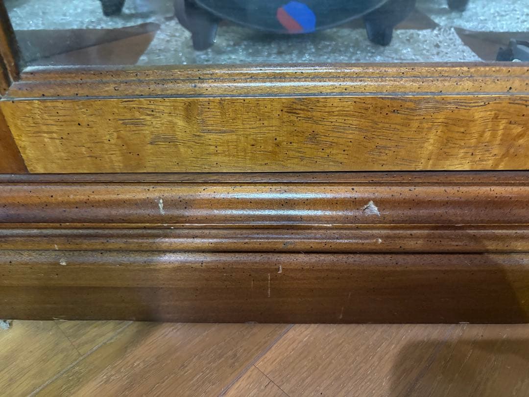 木製コーナーキャビネット ガラス扉付き