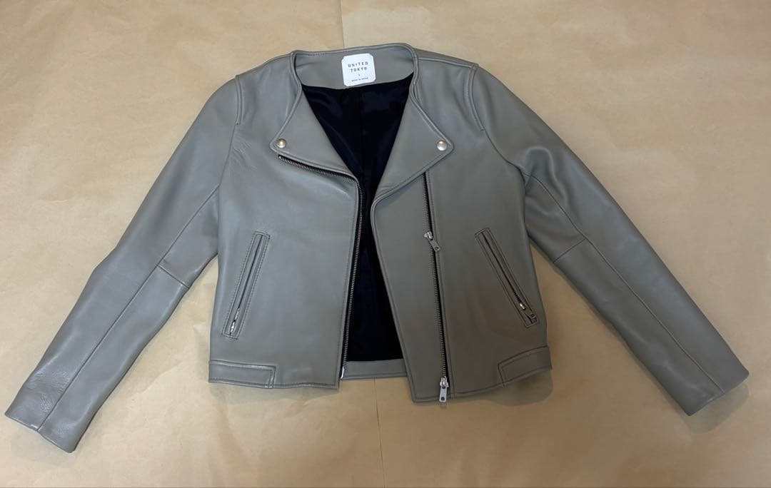 美品　UNITED TOKYO オリーブグリーン レザージャケット S