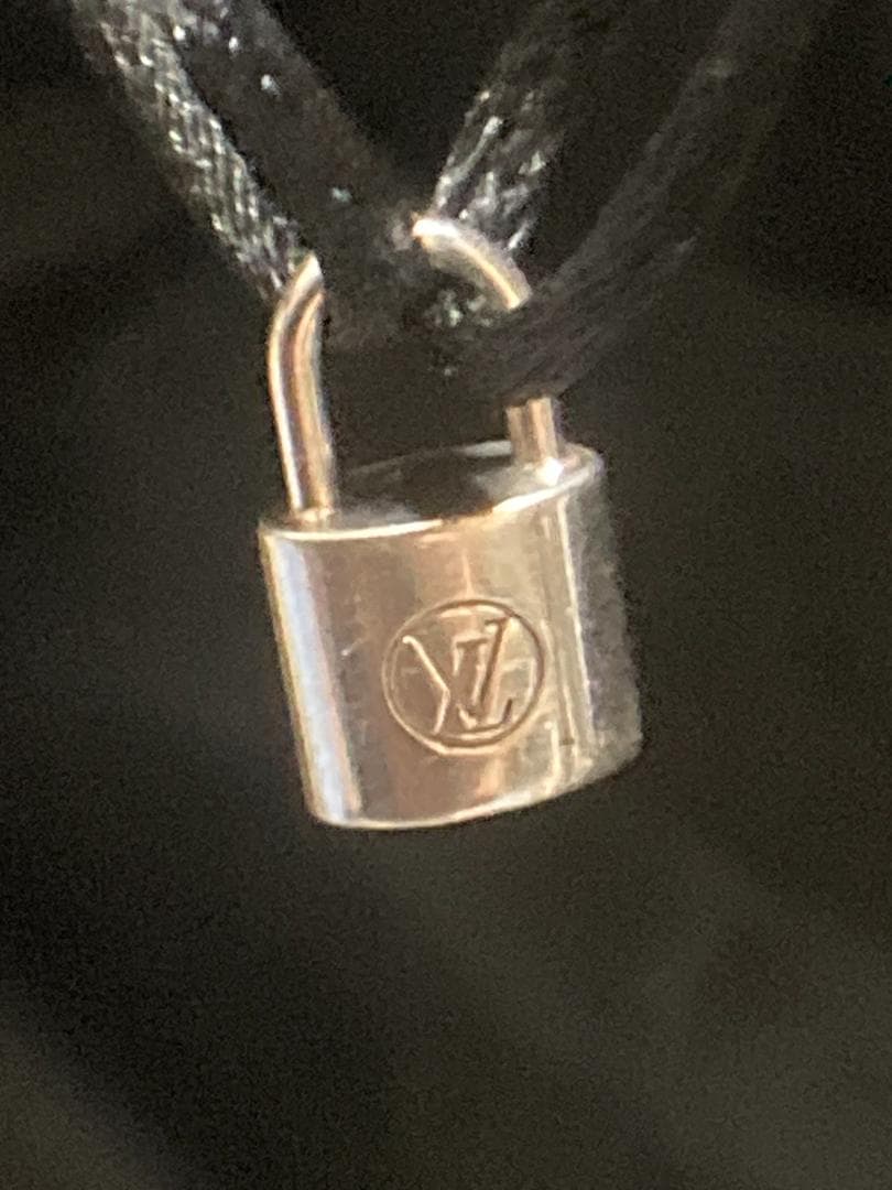 ルイヴィトン ブラスレ ロックイット フルオ ブレスレット ブラック 925