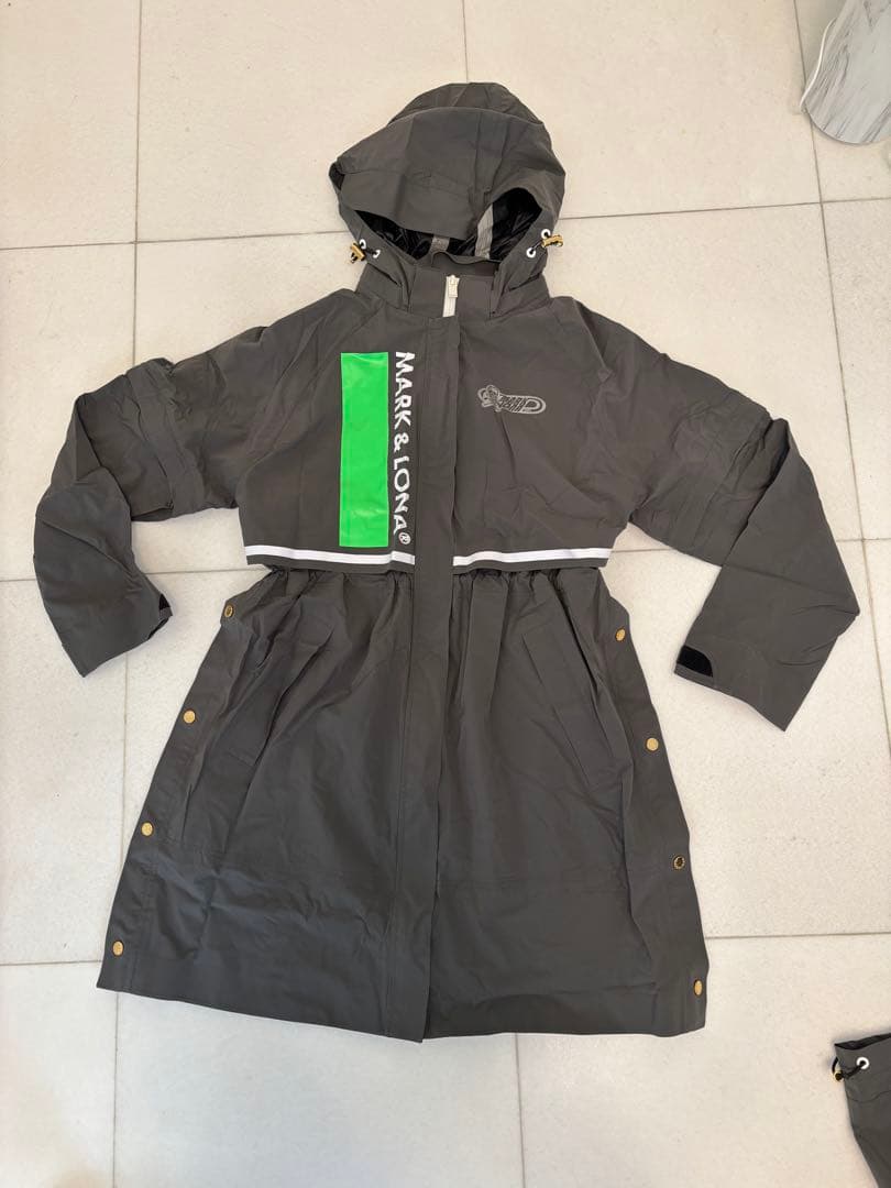 マーク&ロナ2023レディースレインコート超美品