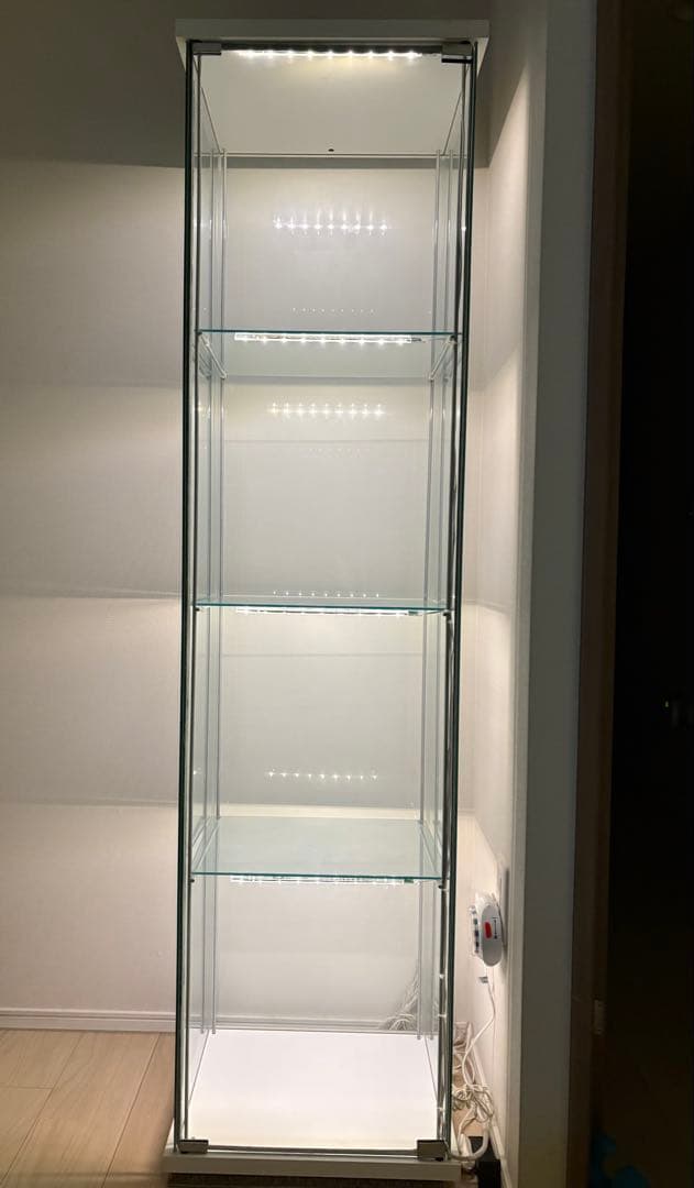 IKEA デトルフ ガラスケース LEDライト付き 【梱包・たのメル便】