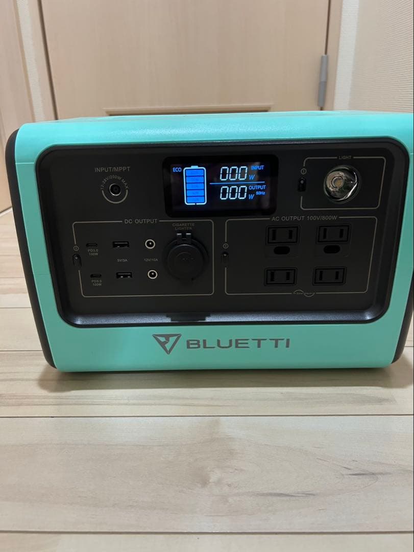 BLUETTI　 EB70S　ポータブルバッテリー