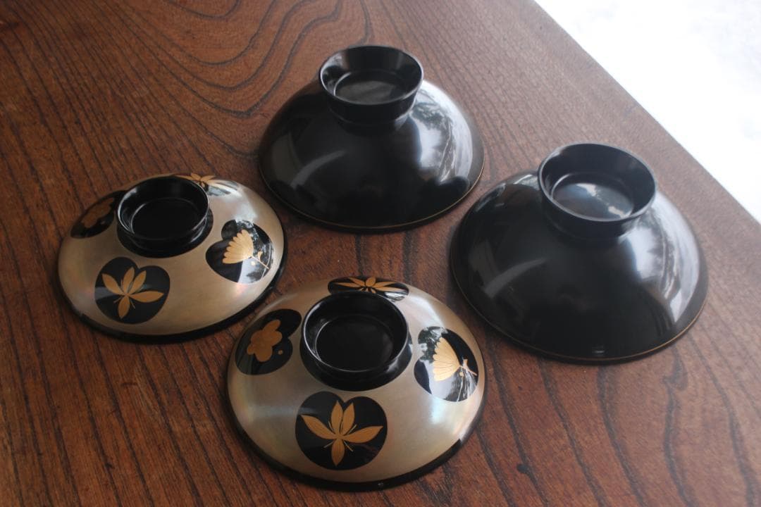 デッドストック！極上銀地に優美な四君子蒔絵の映えるお椀2点（検輪島塗蒔絵椀煮物椀