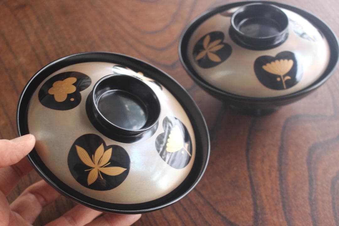 デッドストック！極上銀地に優美な四君子蒔絵の映えるお椀2点（検輪島塗蒔絵椀煮物椀