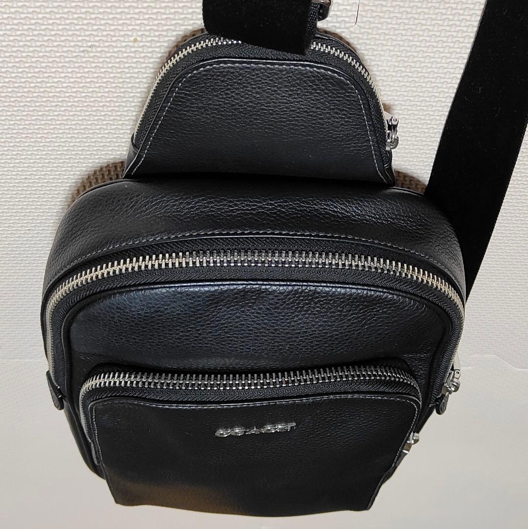 【極美品】COACH コーチ ボディバッグ　イーサンパック　黒　ブラック