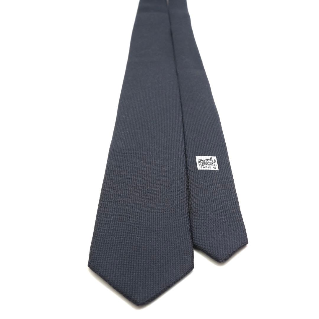 ✨未使用展示品✨　HERMES ネクタイ　ネイビー シルク　ソリッド　エルメス