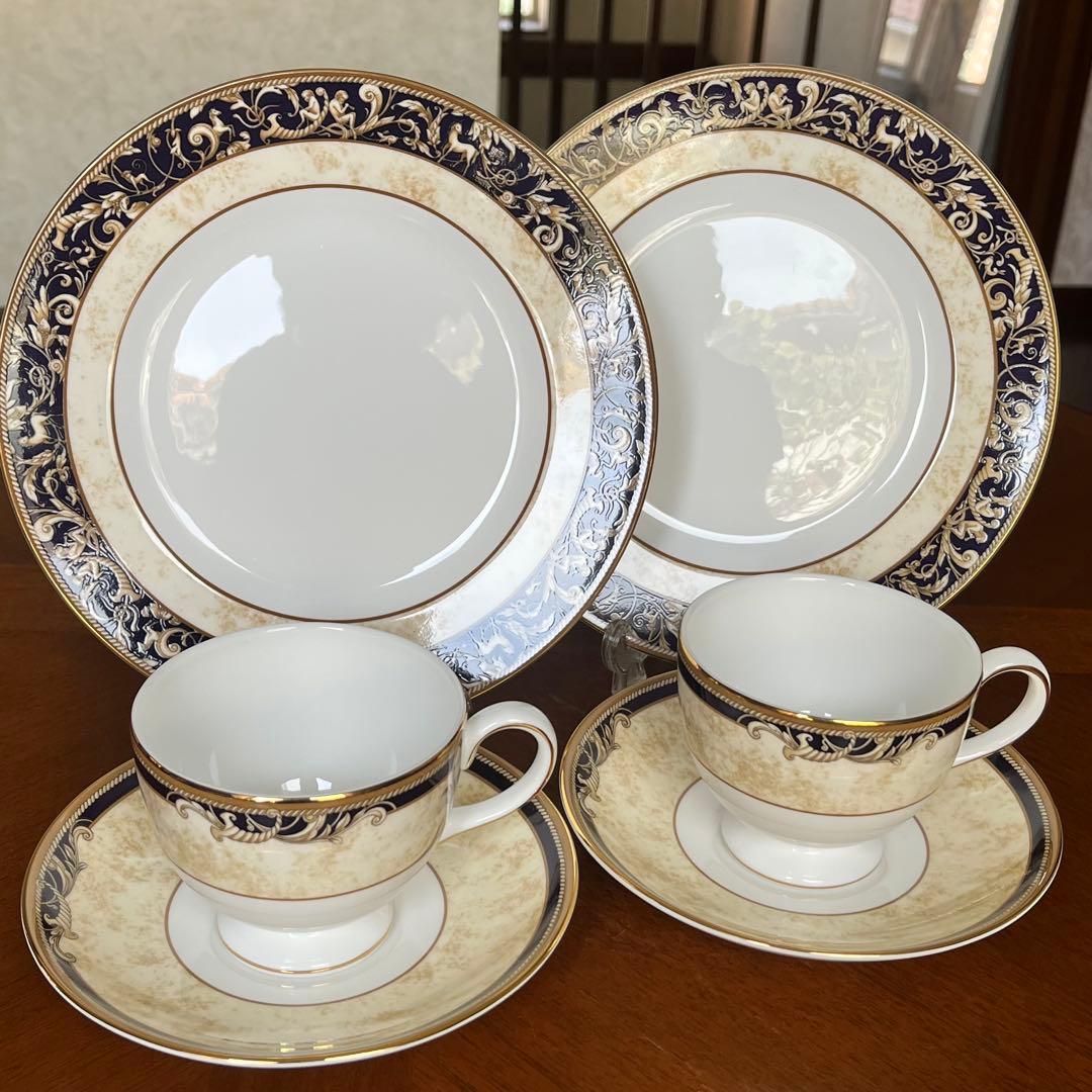 【美品】英国製　ウェッジウッド★コーヌコピア★トリオ　ペア