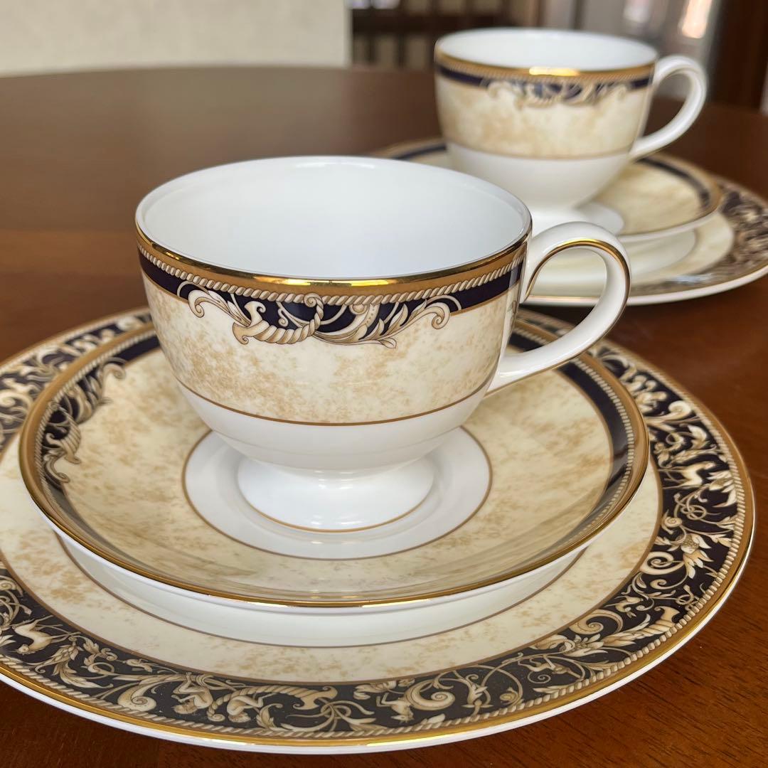 【美品】英国製　ウェッジウッド★コーヌコピア★トリオ　ペア
