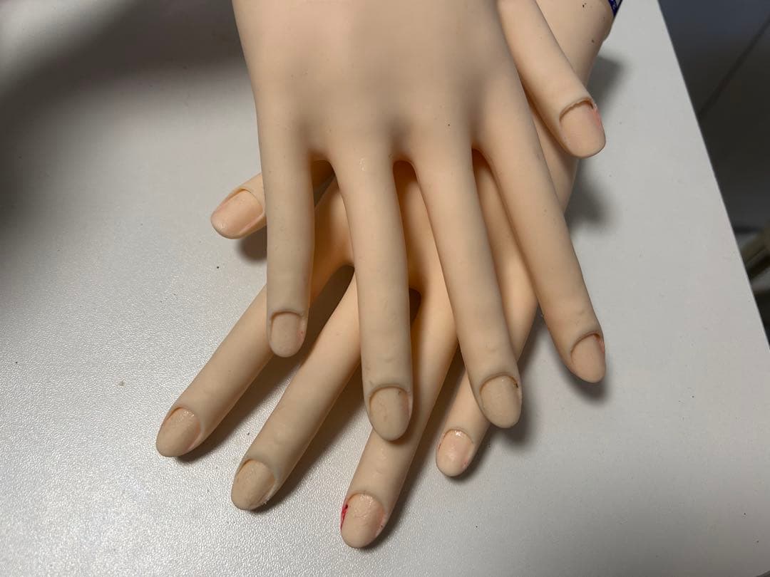 JNEC認定モデルハンド　ネイルチップ等おまけ多数