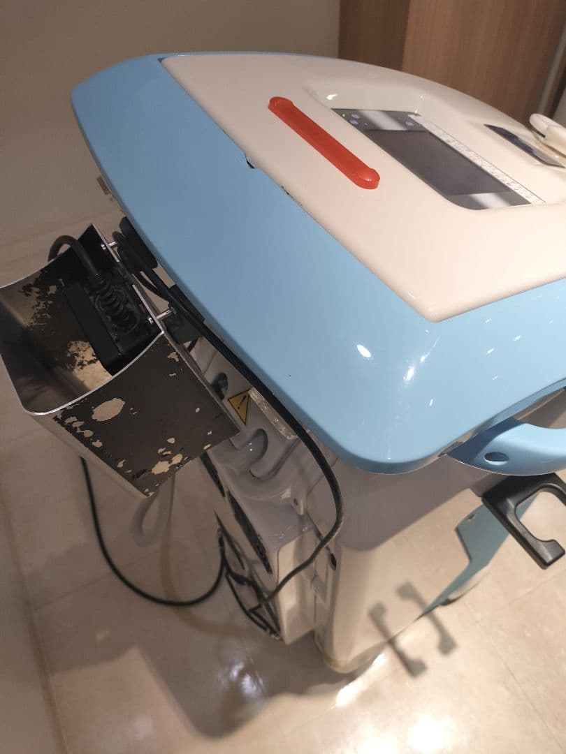 DEKA MUSEE PLATINUM 業務用脱毛器　脱毛エステ店の方へオススメ