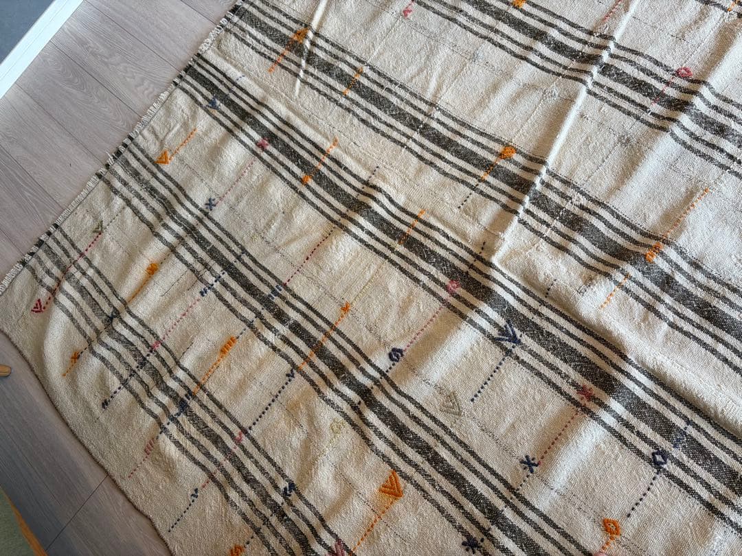 一点物ビンテージラグ・キリム（トルコ、アナトリア）167 x 189cm