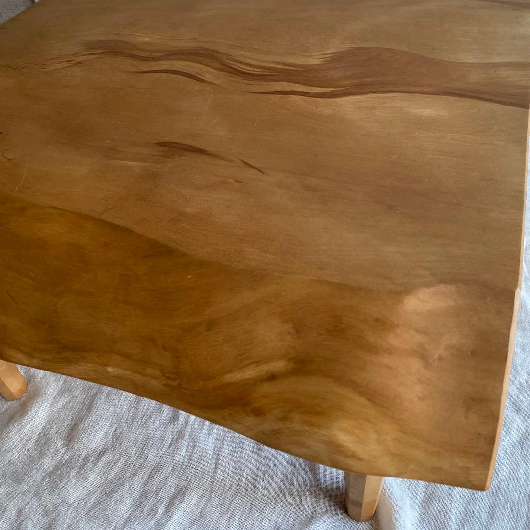 リビングテーブル　一枚板　ミズメザクラ