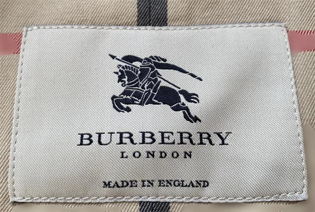 Burberry ベージュ ダブルブレストジャケット