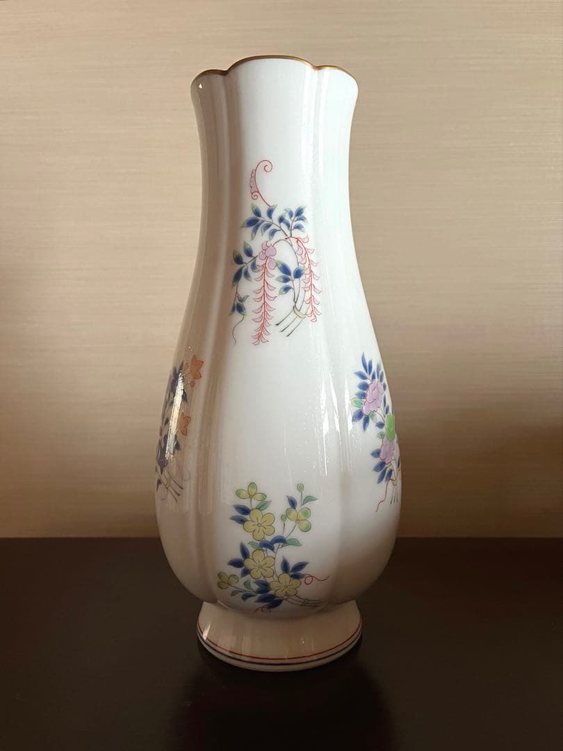 【宮内庁御用達】深川製磁 花瓶 有田焼 富士流水 裏印 金彩 花鳥図