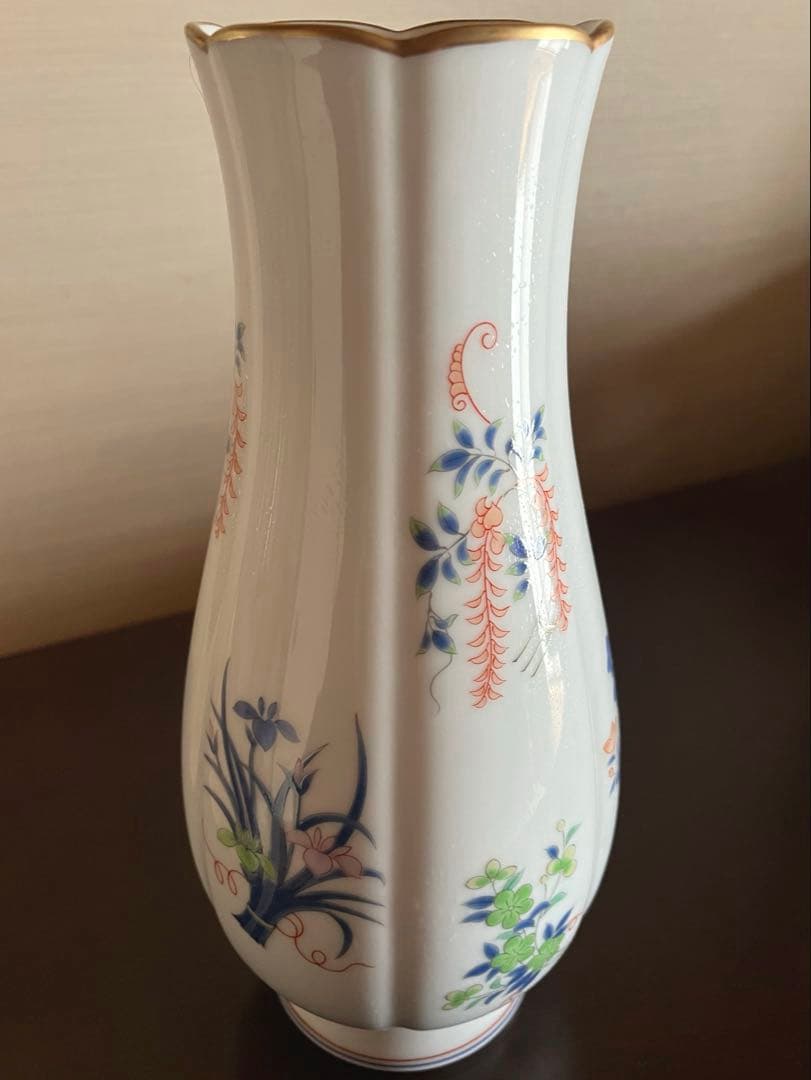 【宮内庁御用達】深川製磁 花瓶 有田焼 富士流水 裏印 金彩 花鳥図