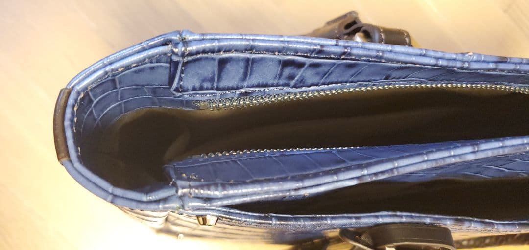 新品　Kiefer neu キーファーノイ アモーレ 本革 B4 クロコ型押し