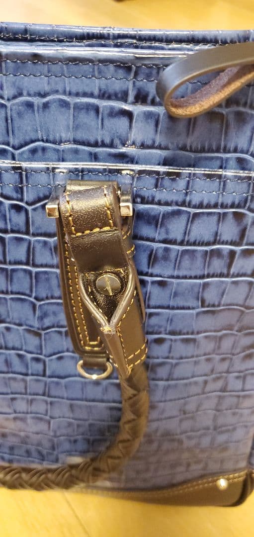 新品　Kiefer neu キーファーノイ アモーレ 本革 B4 クロコ型押し