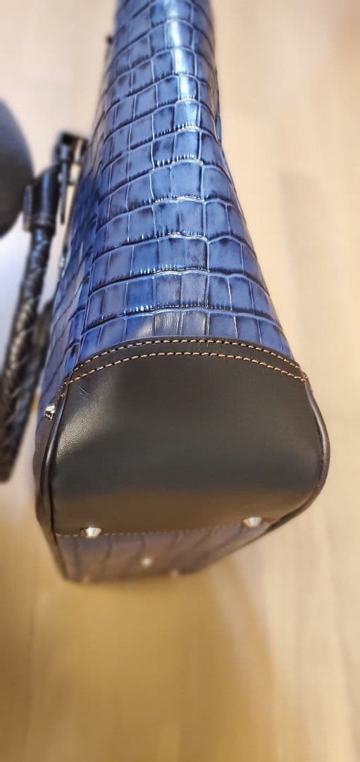 新品　Kiefer neu キーファーノイ アモーレ 本革 B4 クロコ型押し