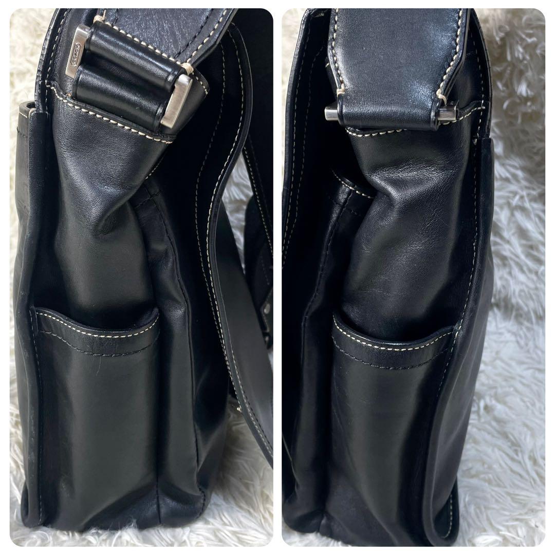 COACH コーチ　ショルダーバッグ　レザー　ブラック　黒　斜め掛け