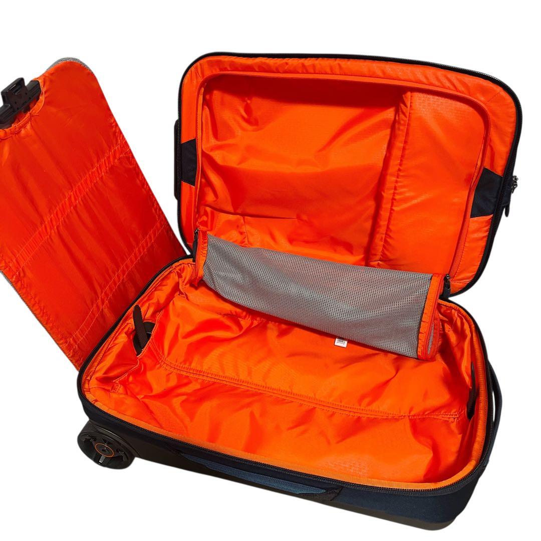 THULE Subterra Carry-On キャリーケース 2輪 ネイビー