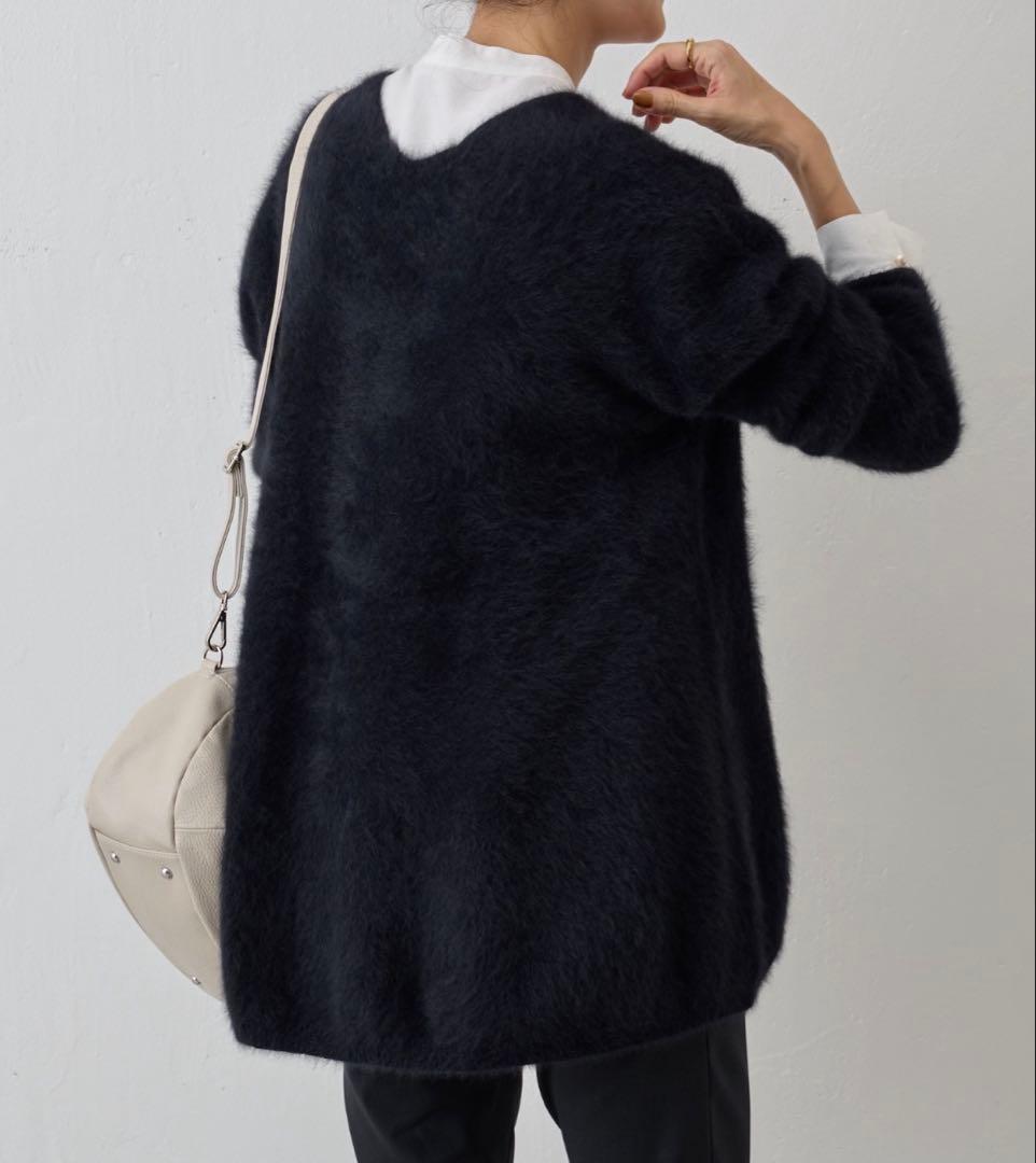 【極美品】BEARDSLEY ファーニットフレアプルオーバー　ニット　ブラック