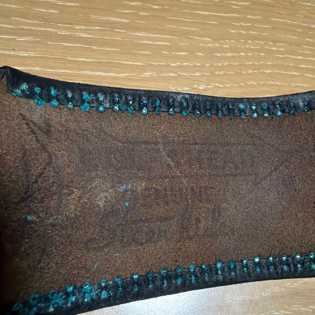 WOLF'S HEAD ウルフズヘッド70ミリ　スタッズ付き黒レザーバングル
