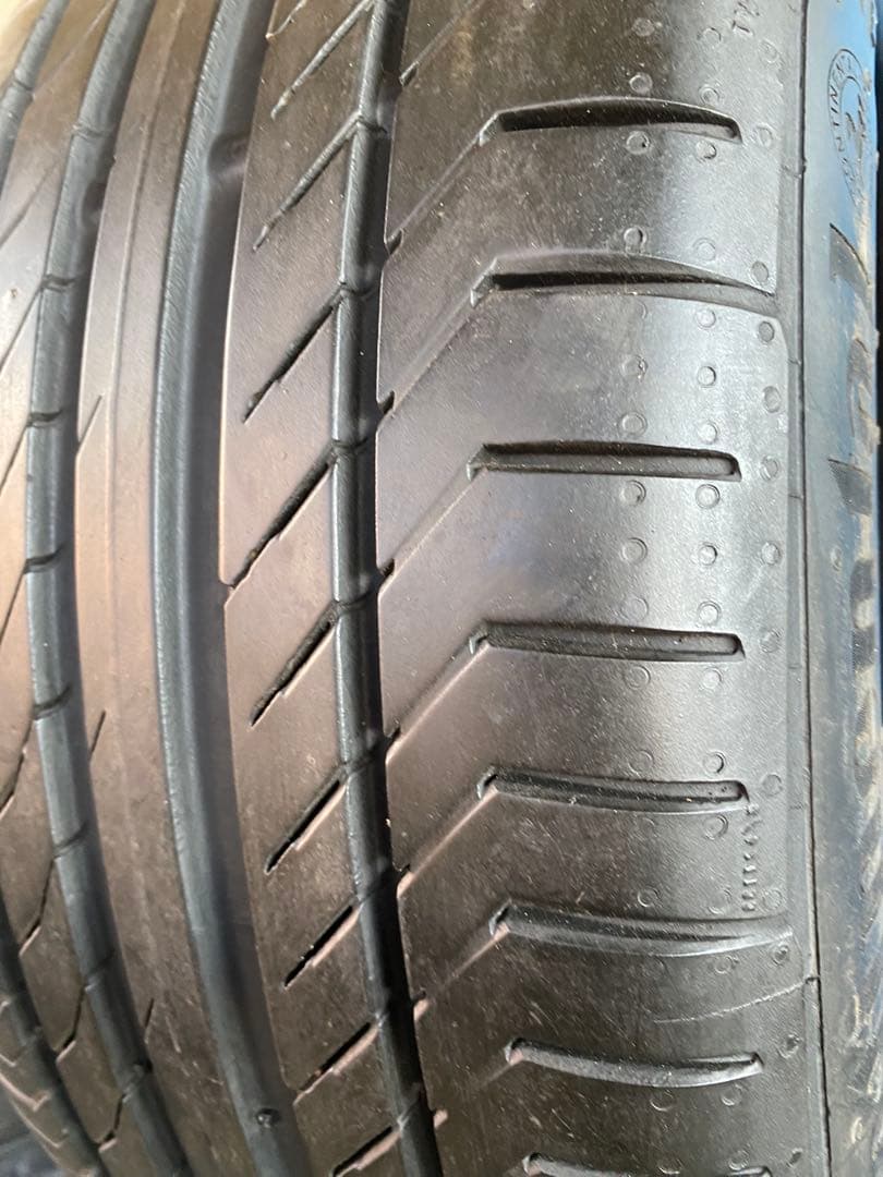 CONTINENTAL 225/40/18 1本のみ送料込み