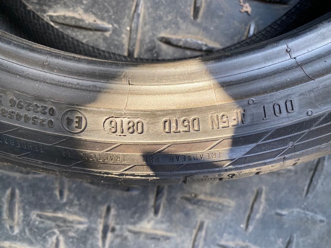 CONTINENTAL 225/40/18 1本のみ送料込み