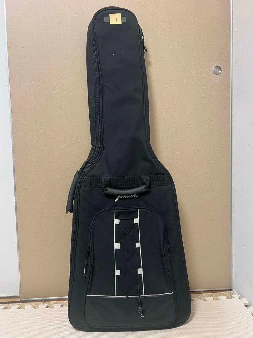 Fender Stratocaster のエレキギター (ケース付き)