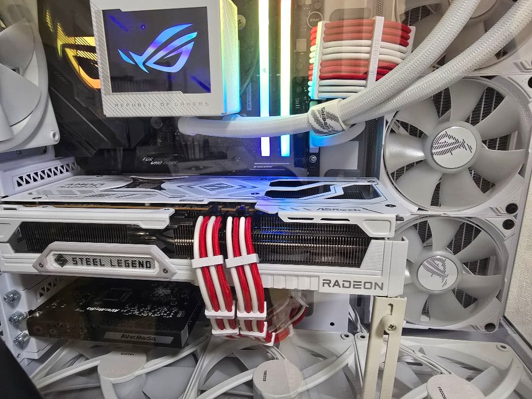 lMax2Reloaded　 RX 9070 XT 16GB SL