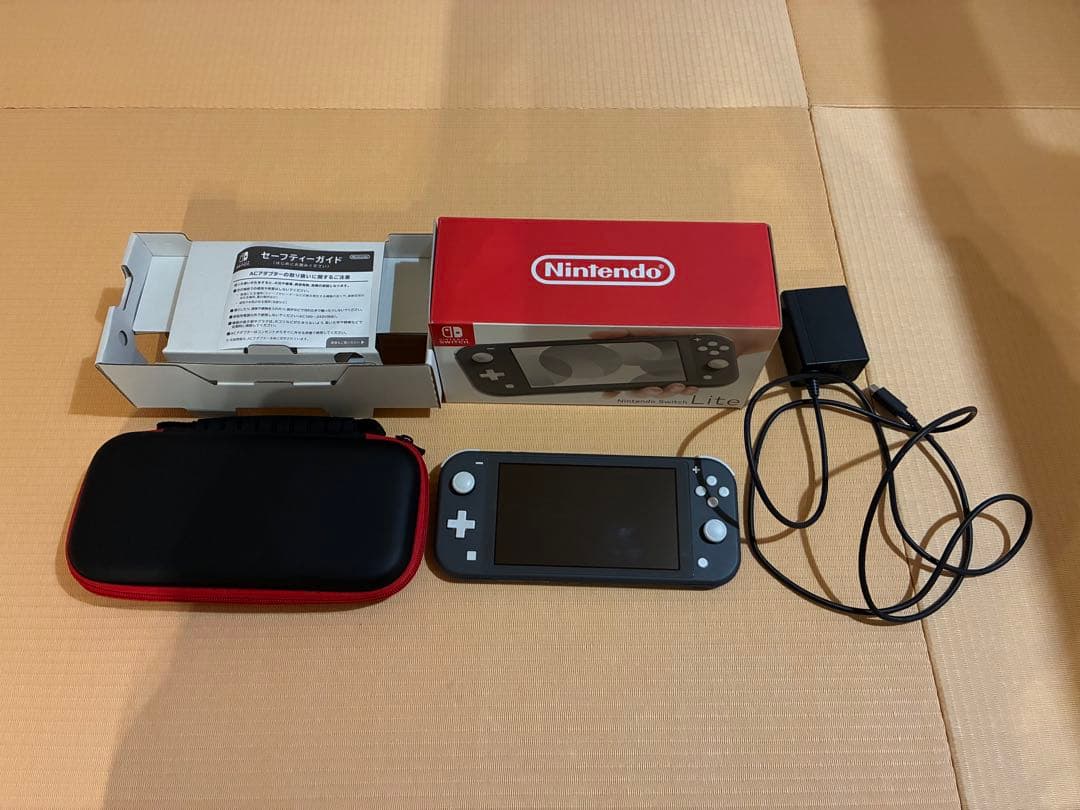 Nintendo Switch Lite グレー充電器付き 箱付き　ケース付き