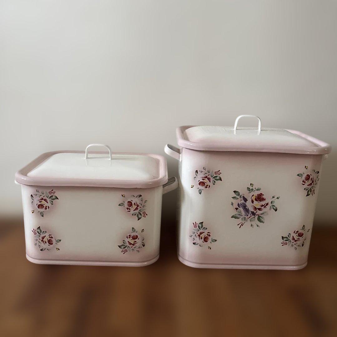 イマンホーローストッカー　　2個