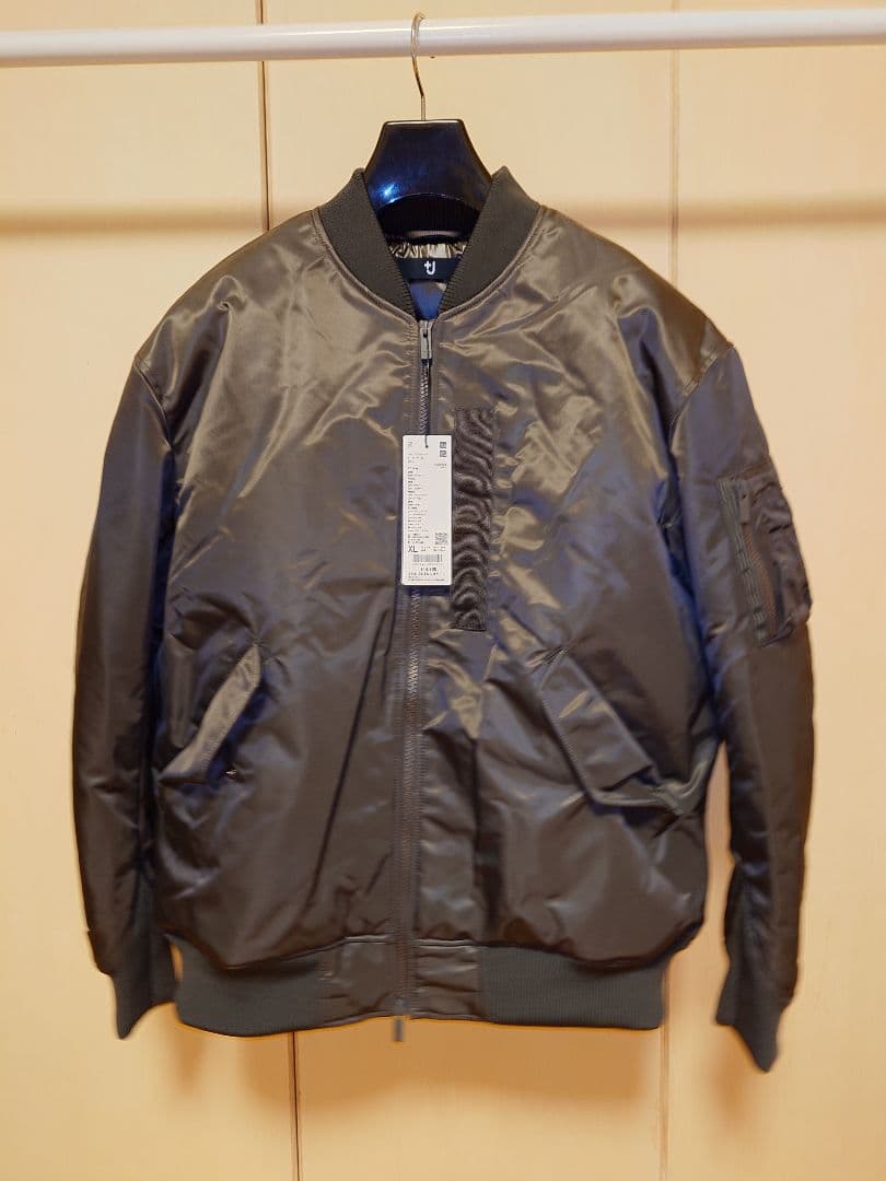 ユニクロ　+J復刻ハイブリッドダウンオーバーサイズMA1　XLサイズ グレイ