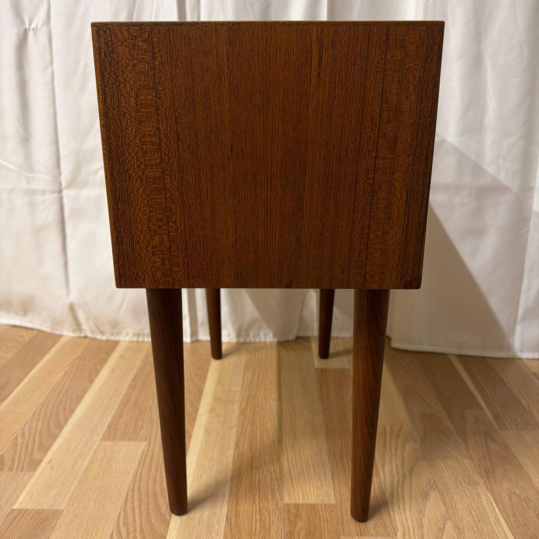 2段チェスト　デンマーク製ヴィンテージ家具