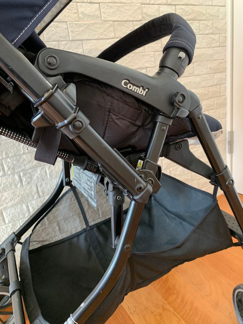 Combi ベビーカー　スゴカル4キャス compact エッグショック