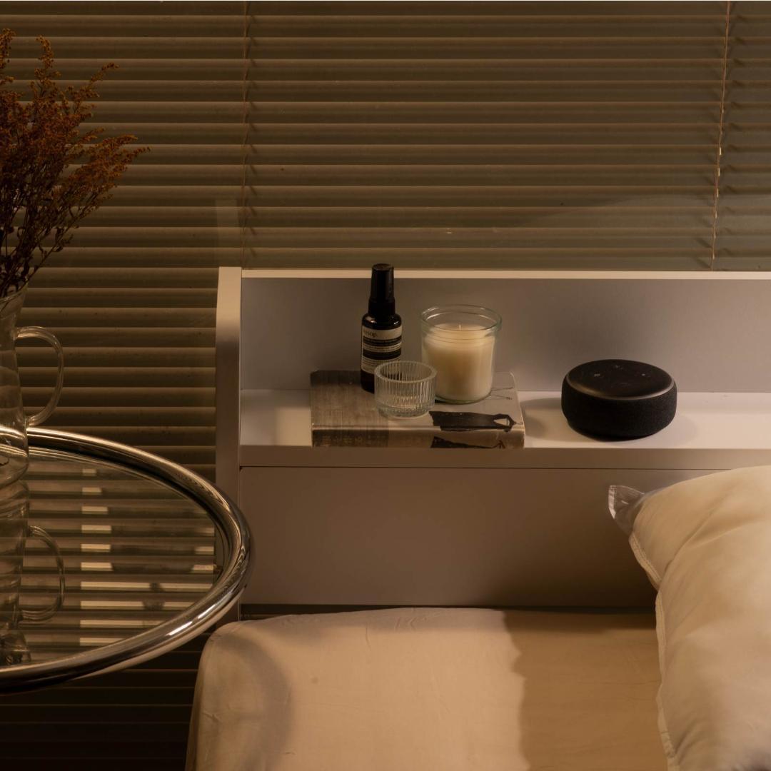 クイーン ベッドフレー ム 単品 収納 コンセント付 新品送料込 最短翌日着