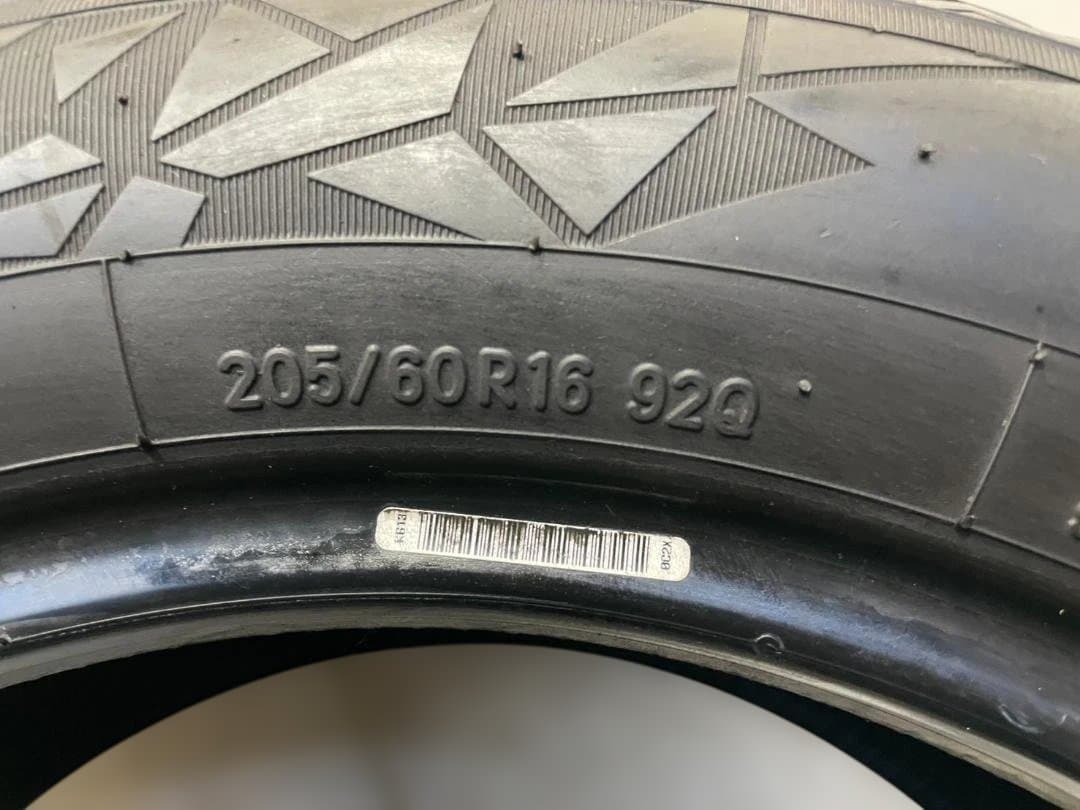 【格安出品】訳あり特価 2020年製 トーヨー GIZ2 205/60R16