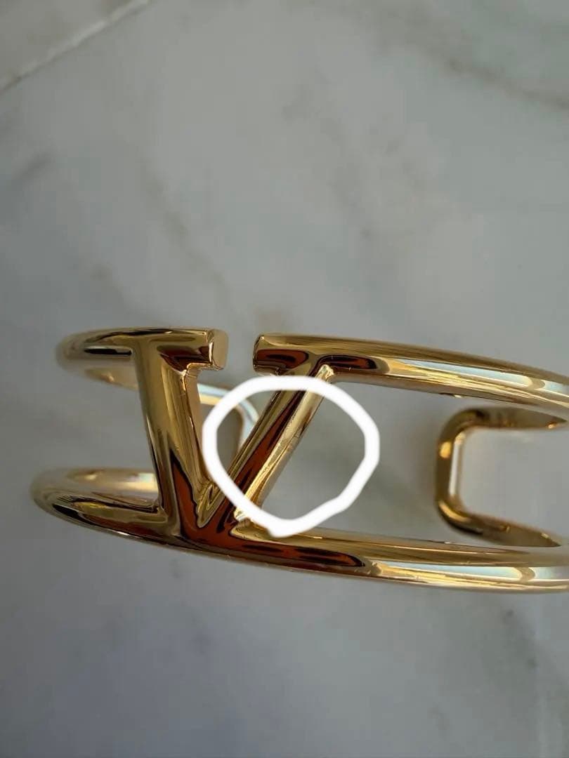 VALENTINO Vロゴ　シグネチャーメタルブレスレット　ヴァレンティノ