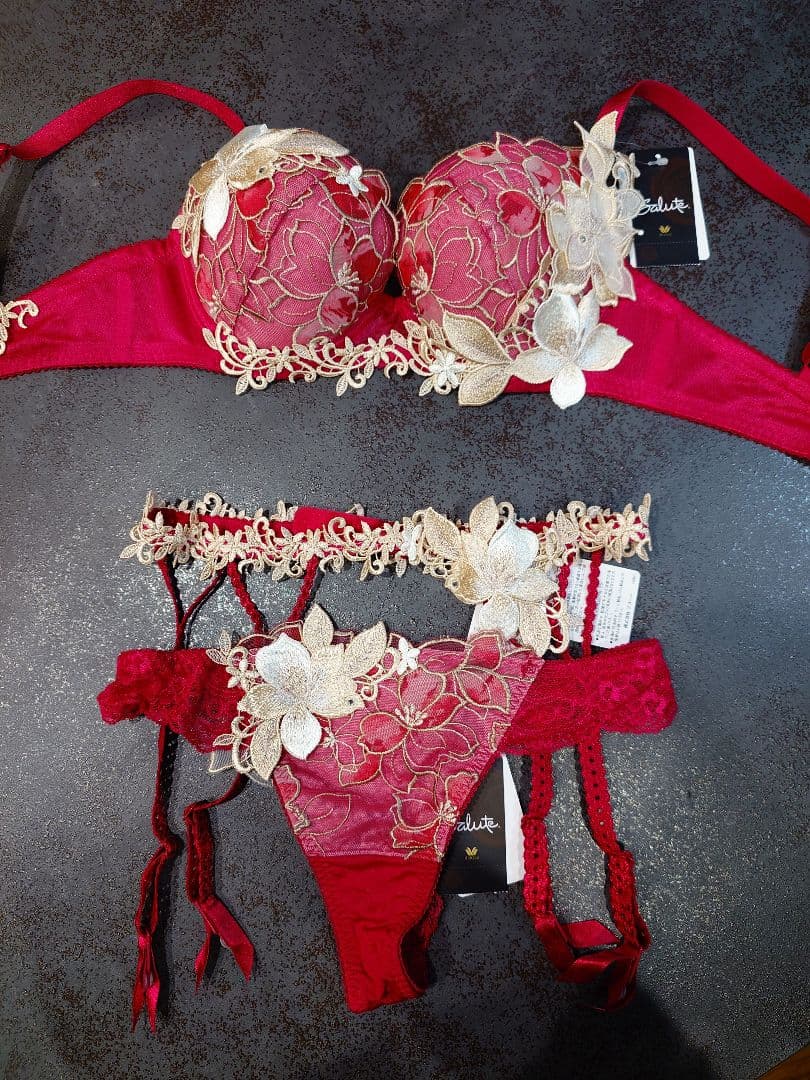 サルート✨️レア✨️Ｅ６５✨️3点セット✨️14