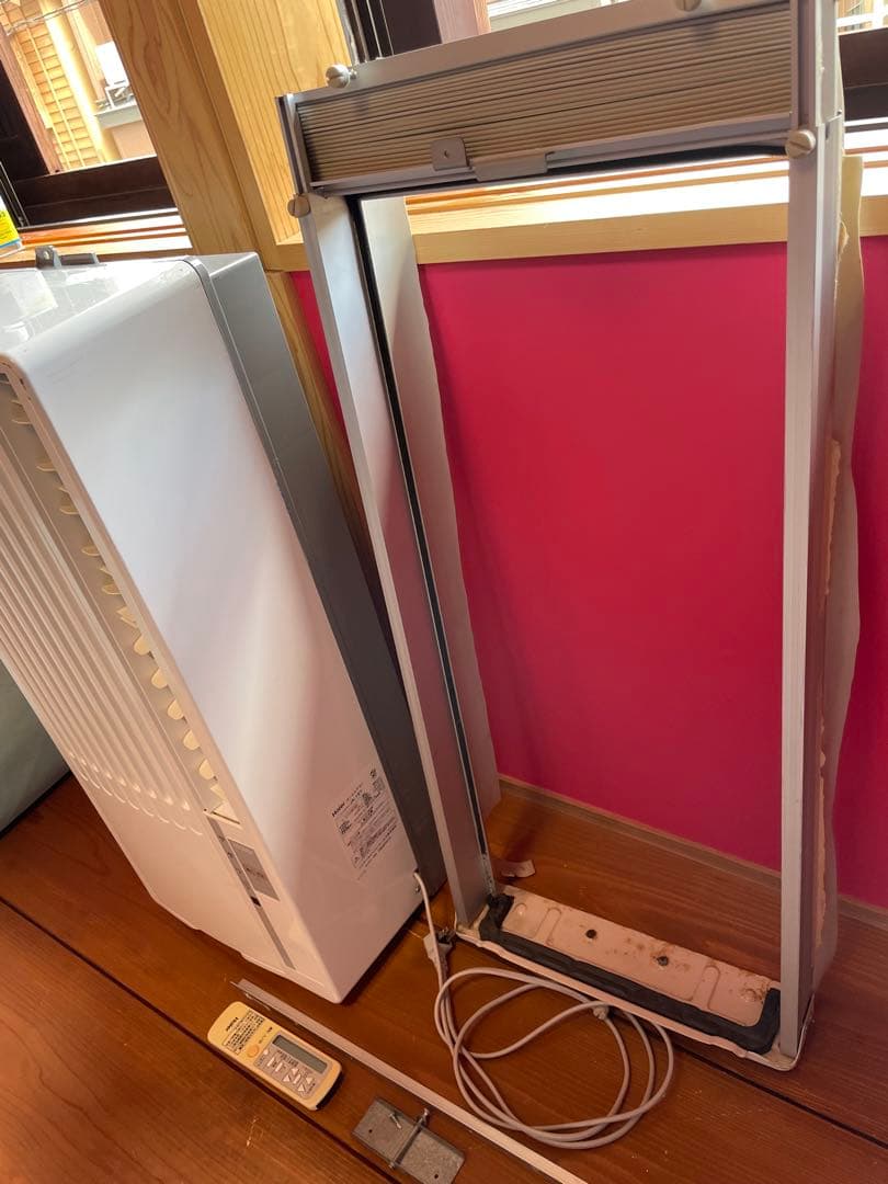 送料込最安値　2019年製 ハイアールルームエアコン(ウィンド型) JA-16T