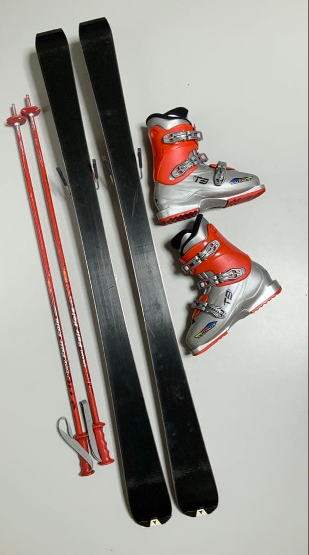 ジュニアスキー 4点セット　ATOMIC 板130cm／靴24-24.5cm