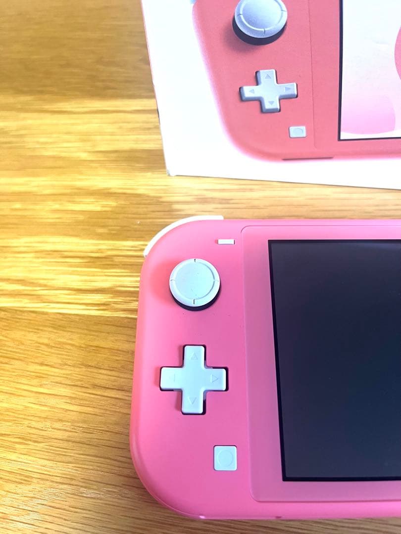 美品‼️Switch Lite コーラルピンク(本体、充電器）