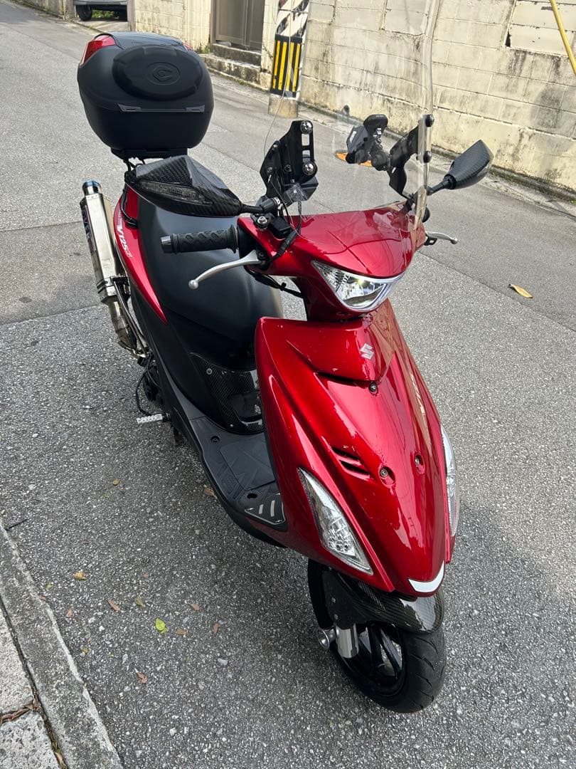 沖縄からアドレスＶ１２５シリーズ用カーボンフロントフェンダー油漢？