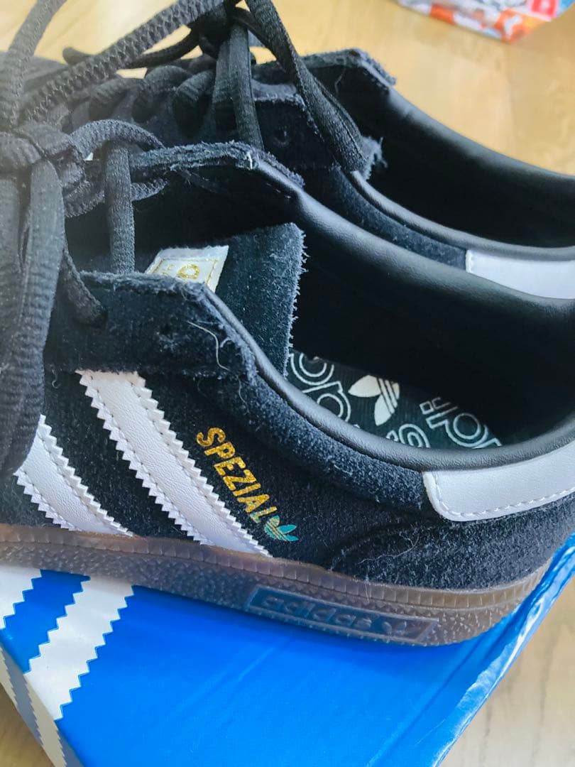 adidas　アディダス　HANDBALL SPEZIAL DB3021