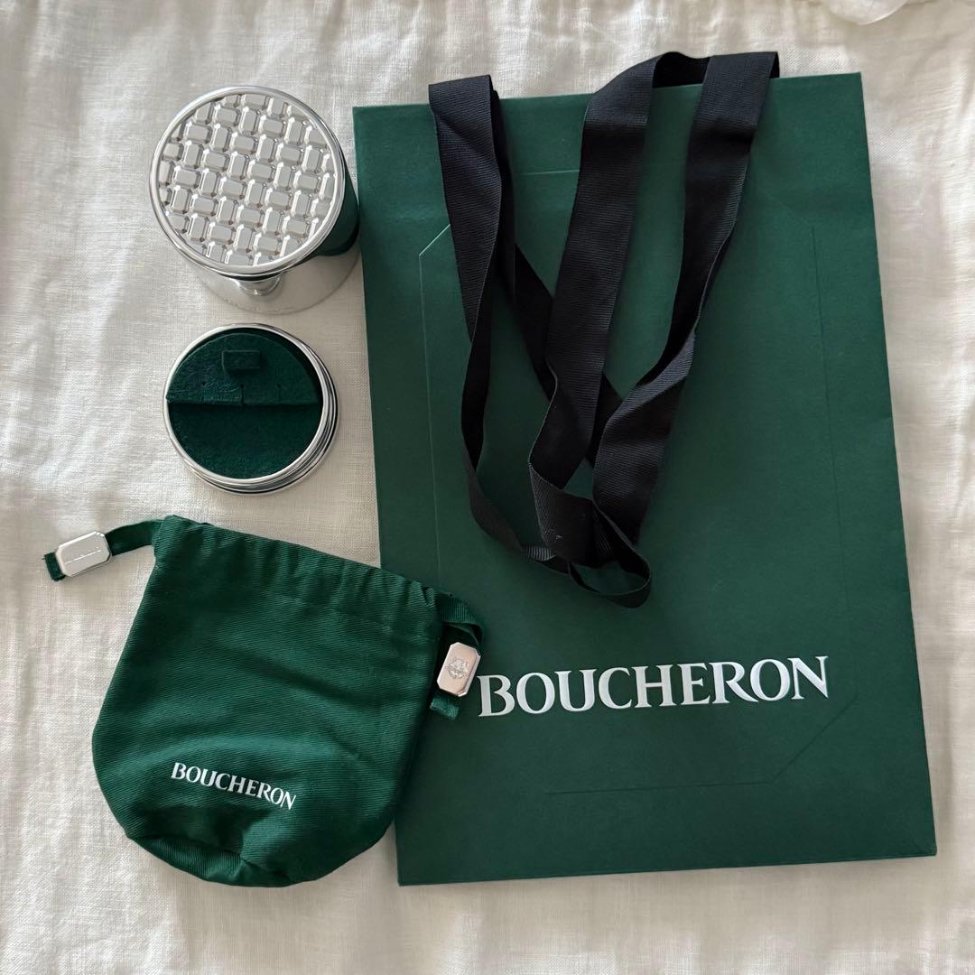 新品☆　ブシュロン　ピアスケース　空箱　ショッパー付