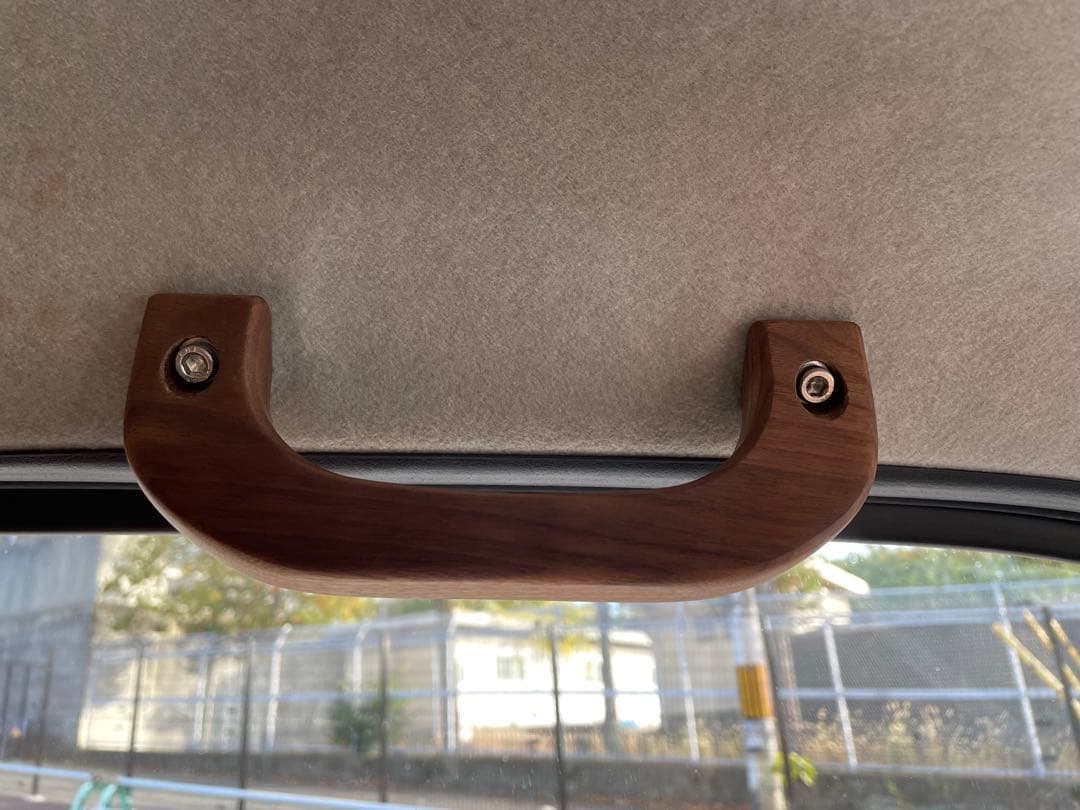 ハイエース用アシストグリップ(レッドオーク)3個セット