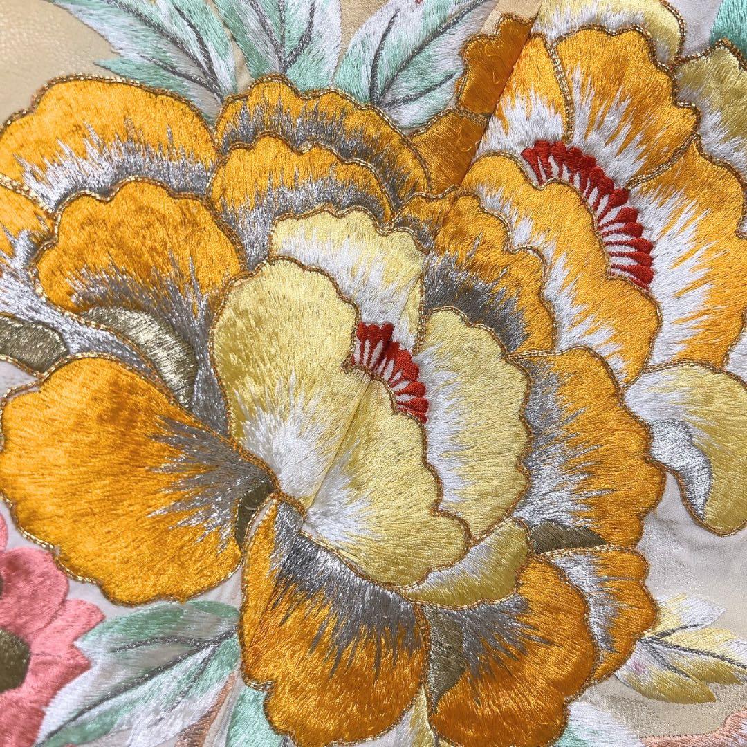 セミアンティーク　金駒刺繍　刺繍　牡丹　菊花　霞地紋　振袖　着物　094w p